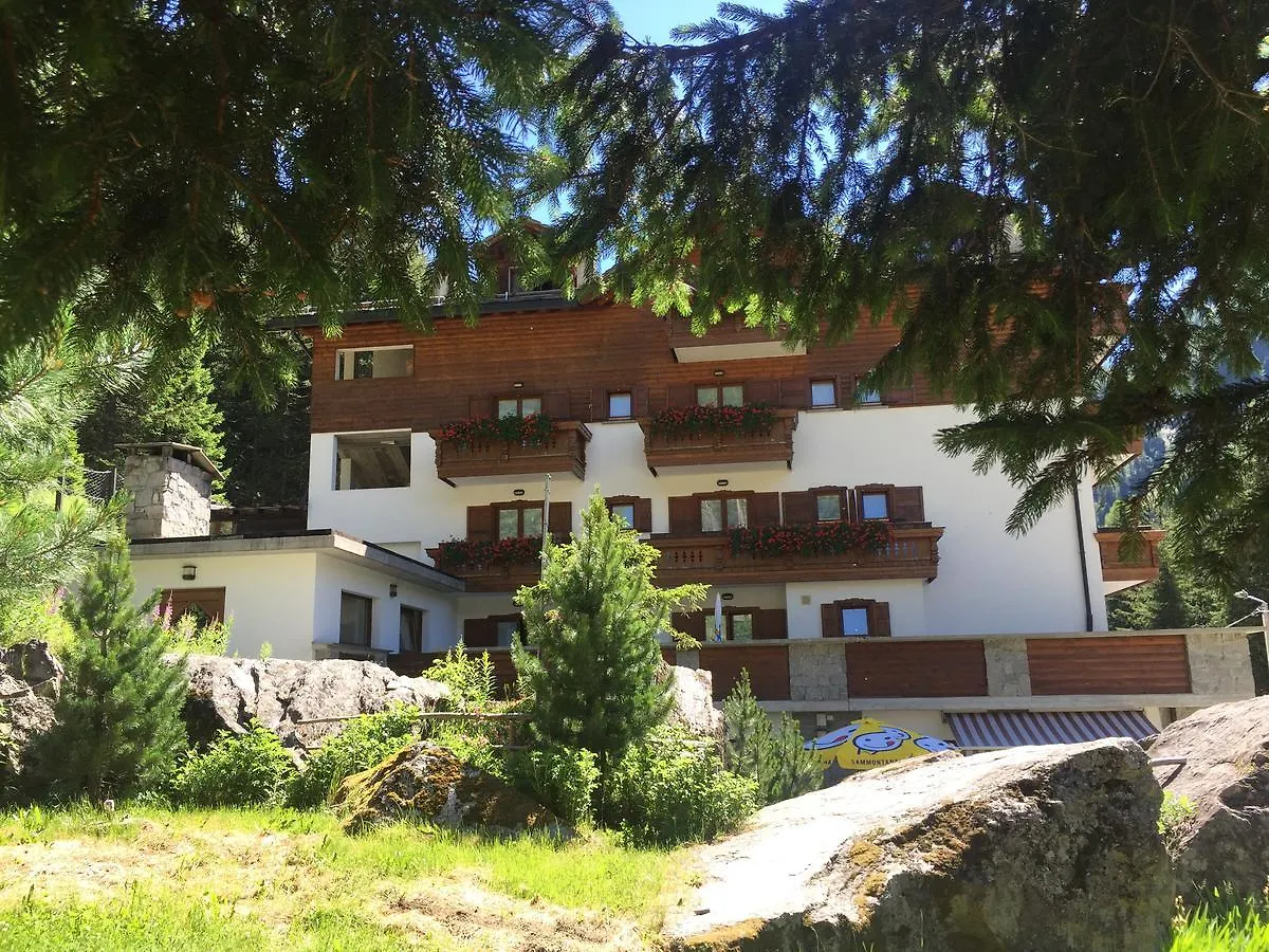 Hotel Gembro Chiesa in Valmalenco 3*,