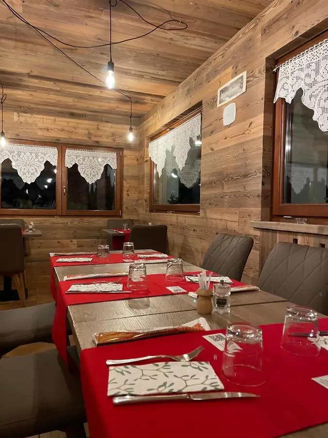 Hotel Gembro Chiesa in Valmalenco 3*,