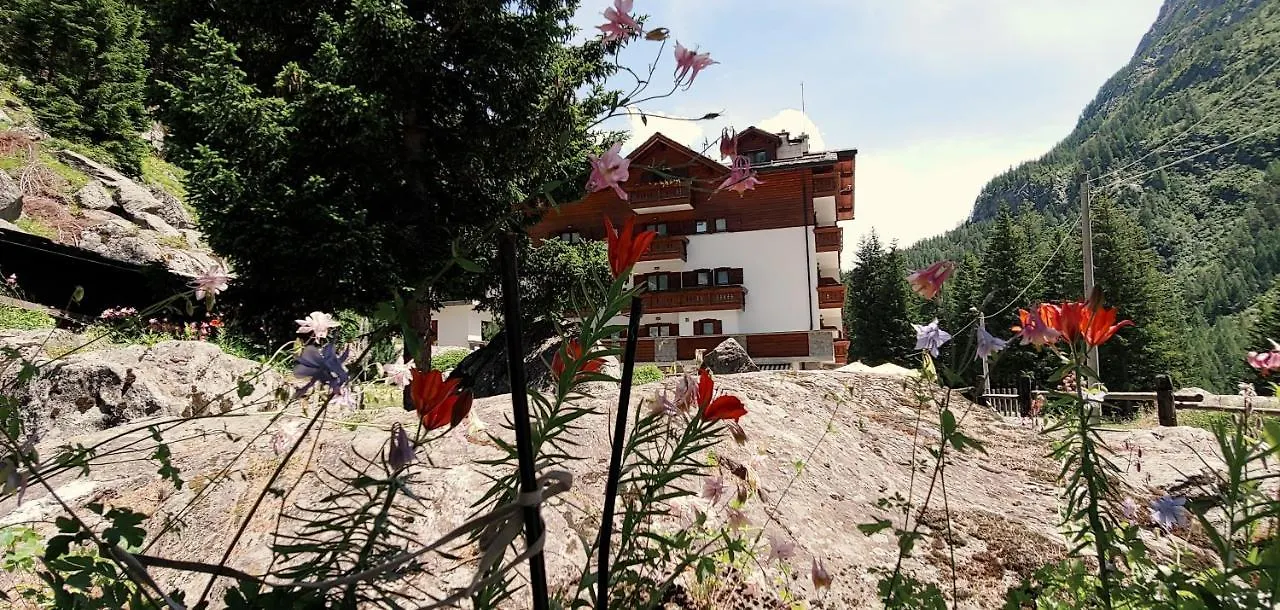 ***  Hotel Gembro Chiesa in Valmalenco Italia